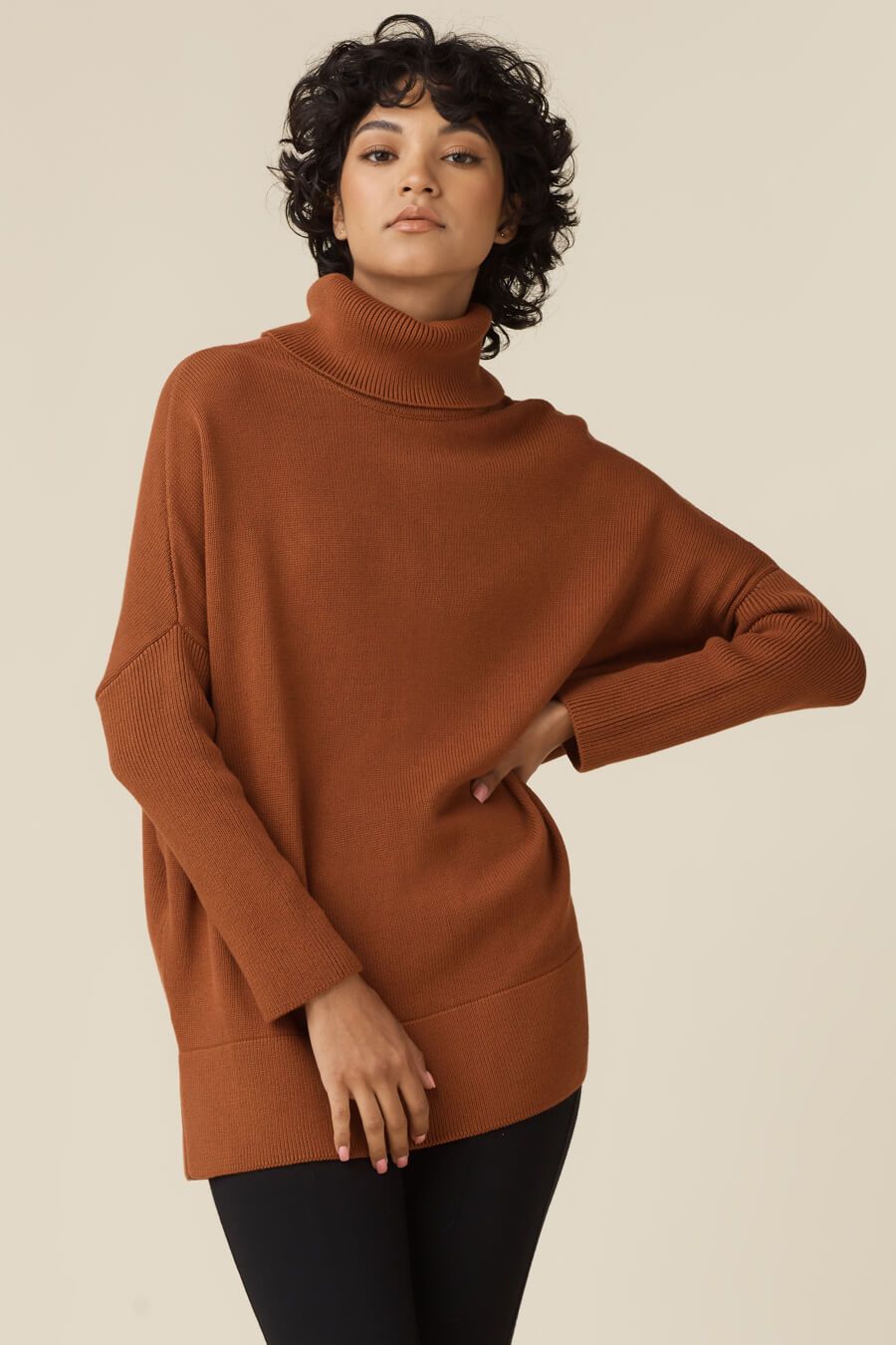 The V-Neck Oversized Sweater – VETTA